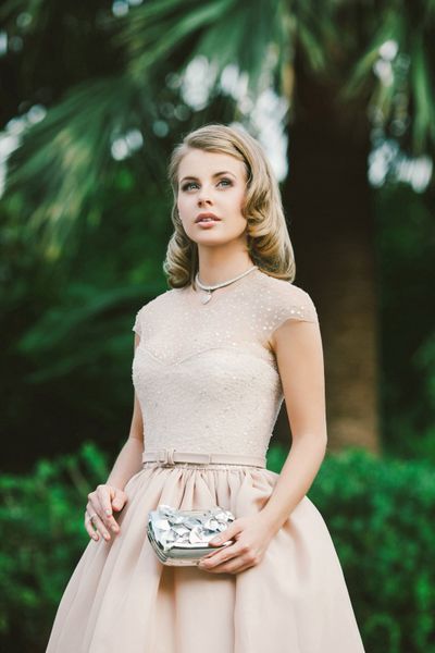 ANNA KLUYKIN, INTERPRETA CON FOLGORANTE BELLEZZA LA PROPRIA OPERA CARITATIVA DA MONACO