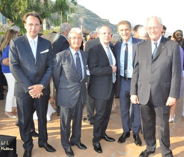 da sin.l'artista IORI,Niccolo' C.Chiusano,l'ambasciatore Massimo Lavezzo Cassinelli, Ezio Gregio d il Ministro di Stato Michel ROGER