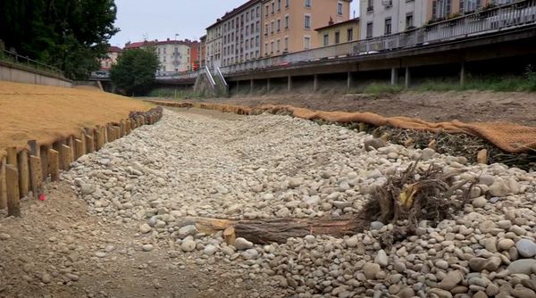 Lutter contre les inondations et restaurer la rivière