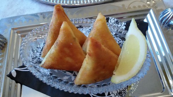 Brik au fromage, ail et persil