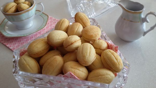 Les noix / zouza
