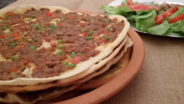 Lahmaçun ou pizza turque
