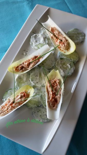 Barquettes de mousse de thon sur lit de concombre au yaourt ( recette minceur )