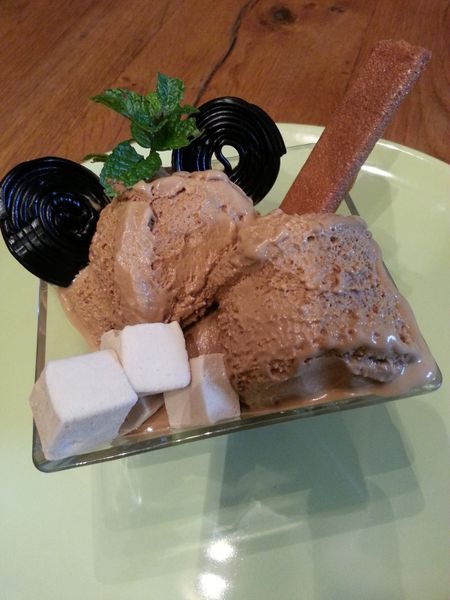 la glace à la réglisse