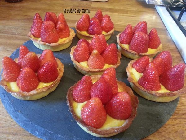 les tartes aux fraise sur crème pâtissière