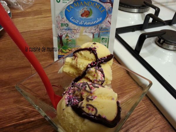 la glace au lait d'amande
