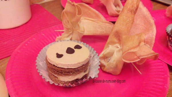 petits gâteaux de pain d'épices et de foie gras avec ses aumônières de foie gras et de confit de figues