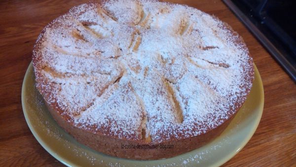 le quatre quarts aux pommes et amandes