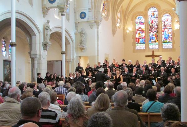 Les voutes de l’église Saint-Joseph, résonnent au son de la musique argentine