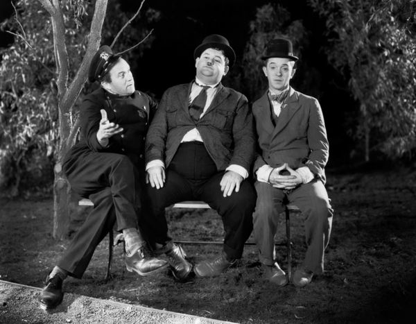 Night owls (James Parrott, 1929)