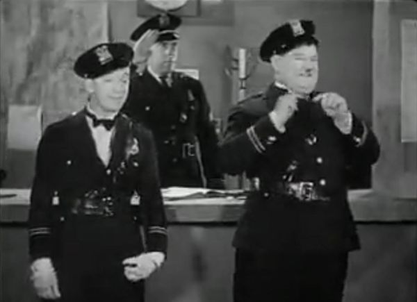 The midnight patrol (Lloyd French, 1933)