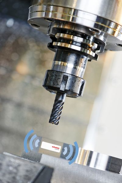 Dans l’industrie par fraisage le passage à l’industrie 4.0 passe par une communication fiable du plus petit des composants avec la machine.