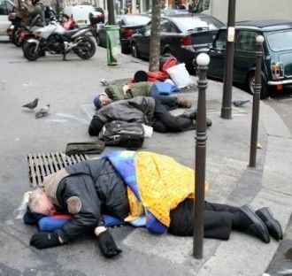 Une société, institutionnellement, organisée pour voler les pauvres – La pauvreté en est pénalisée (2)