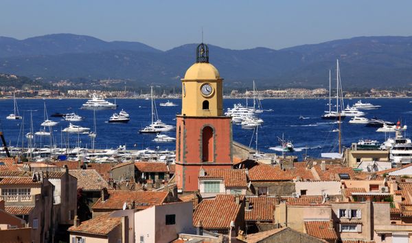 Salon d'art contemporains (Saint Tropez-83)