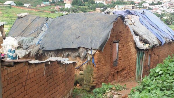 Madagascar : la tempête tropicale Chedza, et la tempête sociale, inquiètent le père Pedro