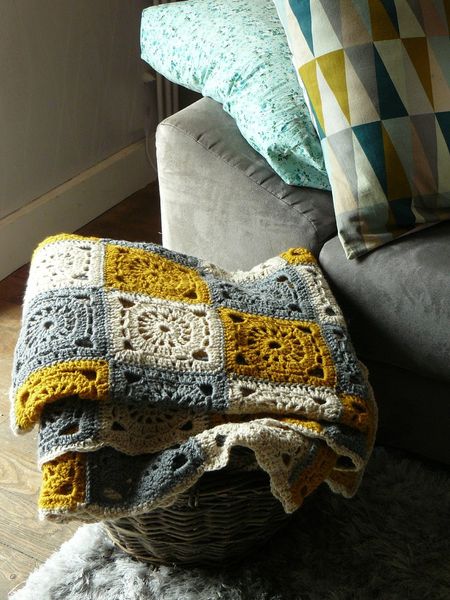 Faire un plaid au crochet.