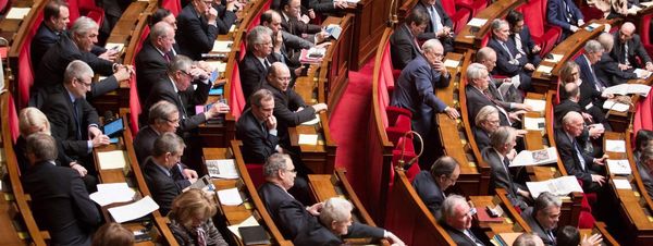 Prélude à l’élection présidentielle ? La droite remporte les trois élections législatives partielles dans le Nord, l'Aisne et les Yveline.
