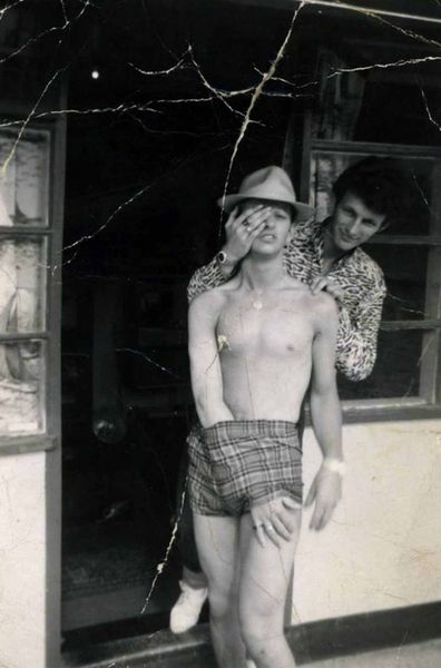 Dans un camp de vacances en 1961 avec Johnny Guitar