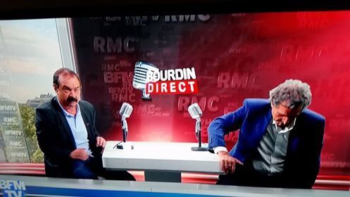 Le patron de la CGT a dénoncé le foot-fric face à Bourdin avocat du Medef, qui, bien mal élevé, a quitté le plateau un peu vite...