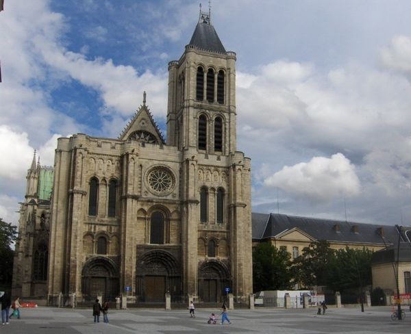 Basilica western portal