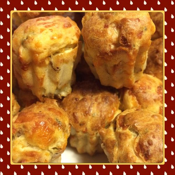 Mini cannelés fromage noix