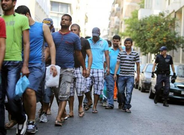 WASHINGTON POST: ITALIA INCOSCIENTE, VENTRE MOLLE IMMIGRAZIONE. E BERGOGLIO CI METTE DEL SUO