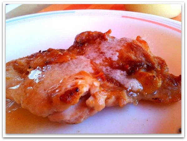 Pollo a la parrilla con salsa ali-oli