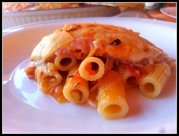 Pastel de macarrones gratinados