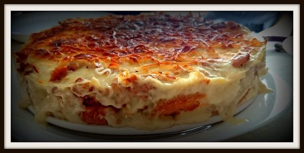 Pastel de carne bechamel y pan