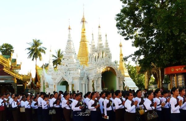 Relatos De Viaje: Birmania, el país de las pagodas