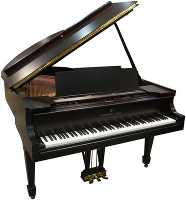LE PIANO NOIR