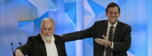 ESPAÑA: ACUAMED otra empresa publica saqueada por estos HdP del PP - curiatos incluidos - con "Marrano" rajoy "capo di tutti li capi" a la cabeza - Cientos de millones de euros han desaparecido - Llegaremos a miles - Hoy "Marrano" sera recibido en la Zarzuela por el ciudadano Felipe - quiere repetir - no quiere que le metamos en la carcel por sucio, ladrón y mafioso - Siempre politicamente hablando - Mientras tanto "Montoro y asociados" sigue emitiendo deuda - ayer mas de 5.000 millones de euros - Un dia sí y otro tambien - No quiere controlar el deficit publico robando menos y nos endeuda para tenernos sumidos en la miseria y el miedo al futuro - Esto es: ¡¡terrorismo economico!! Malditos seais Cañete - Sainz de Santamaria - Tejerina...