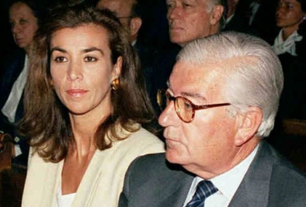 ESPAÑA: "Marrano" rajoy ha conseguido algo unico - que en los medios de comunicación solo se hable de los ladrones del PP - Es bueno que los medios denunciemos a todos los maleantes - ¡¡Pero a todos!! - Los de la Pesoe - la UGT - CCOO - IU - los nazionalistas de izquierda y de derecha - banqueros bancarios y estraperlistas - tertulieros - jueces y fiscales - ladrilleros - ¡¡Los golfos tienen todos el mismo vicio - robar!! - Malditos sean El penultimo - "caminito de Jerez" - juan pedro hernández moltó