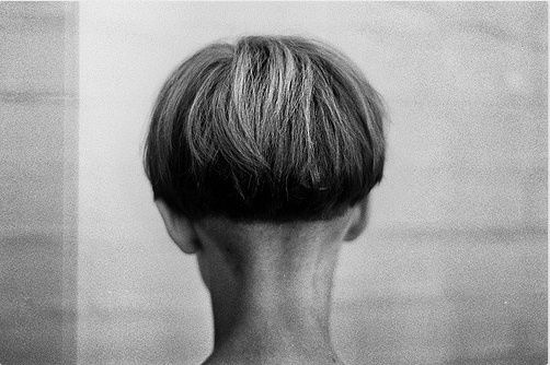 Les petites filles aux cheveux courts
