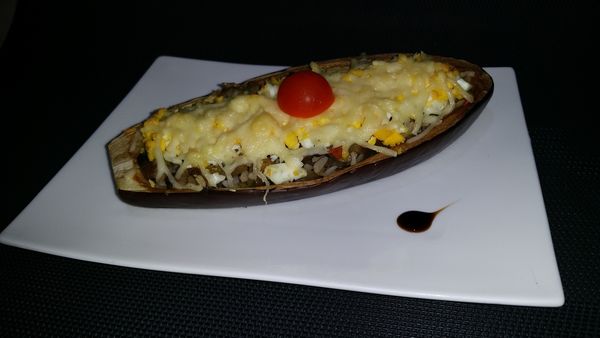 Aubergines farcies aux légumes