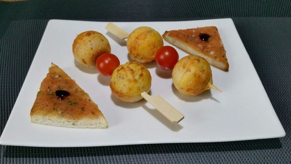 POP CAKES AUX LARDONS ET NOIX