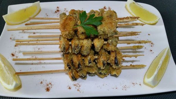 BROCHETTES DE MOULES PANEES CHAPELURE PISTACHES/NOIX DE CAJOU