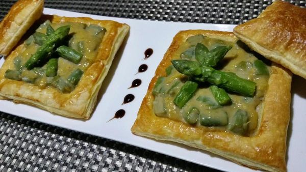croustades d'asperges à la brouillade d'oeufs
