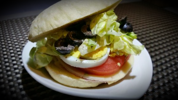 Pain pita pour sandwichs gourmands