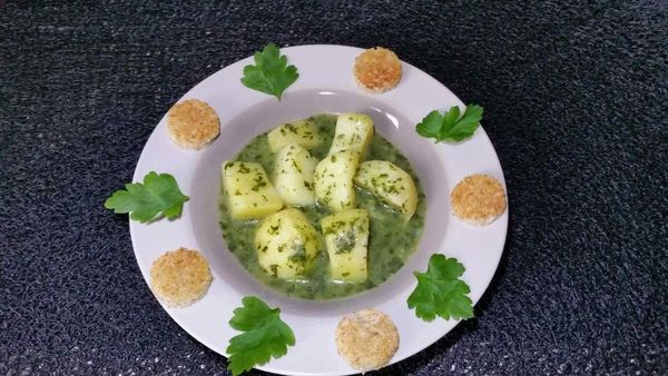 patatas en salsa verde (pommes de terre en sauce verte)