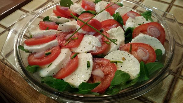 salade tomate-mozzarella-mâche
