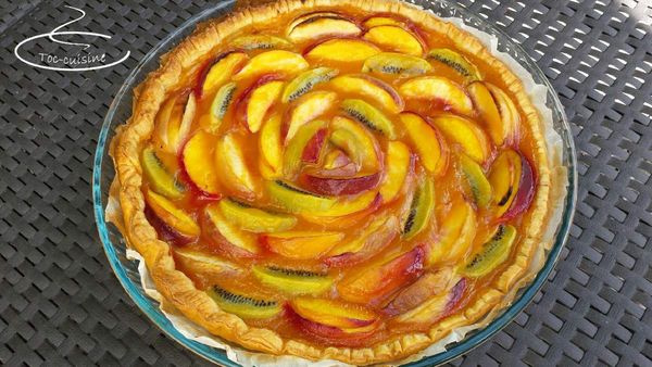 tarte aux nectarines blanches, jaunes et kiwis