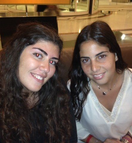 Auriane et Esther ont choisi de faire leurs études près de Tel Aviv (Photo C.Ms.)