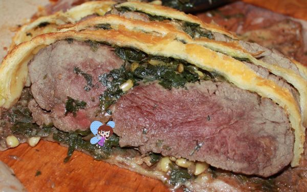 Filet de boeuf en croûte et pesto de persil aux pignons