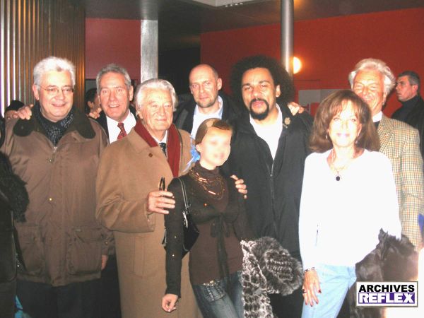 2006 : Roland Dumas apparaît aux côtés de Dieudonné, Alain Soral, Bruno Gollnisch et Jany Le Pen.