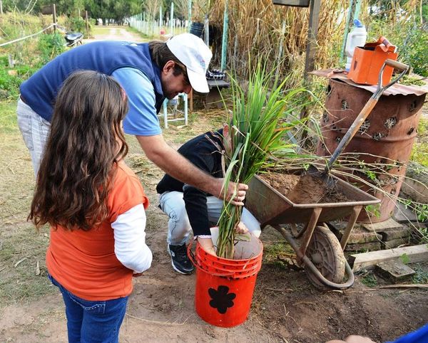 Pro-Huerta Chaco realizó talleres sobre aromáticas y huerta urbana