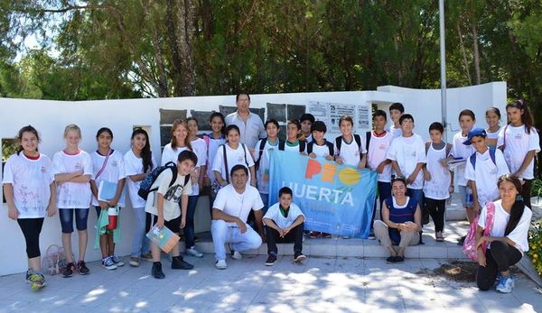 Acto de finalización del Proyecto Jóvenes Promotores del Pro-Huerta Chaco edición 2015