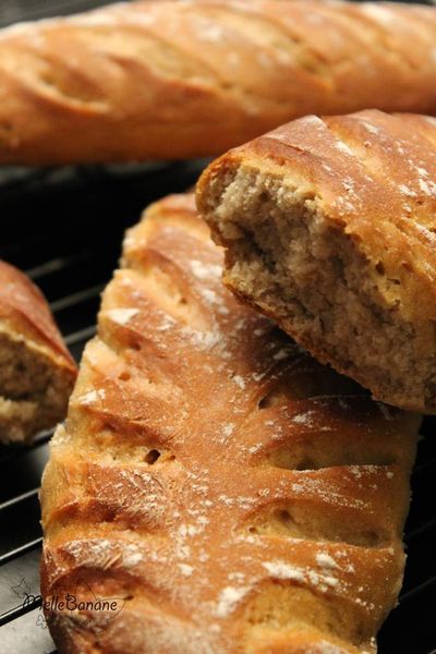 Pain de seigle d'Eric Kayser et soupe de légumes rôtis