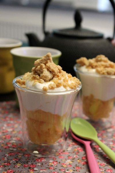 Fromage blanc, compotée d'ananas et crumble avoine amande épeautre