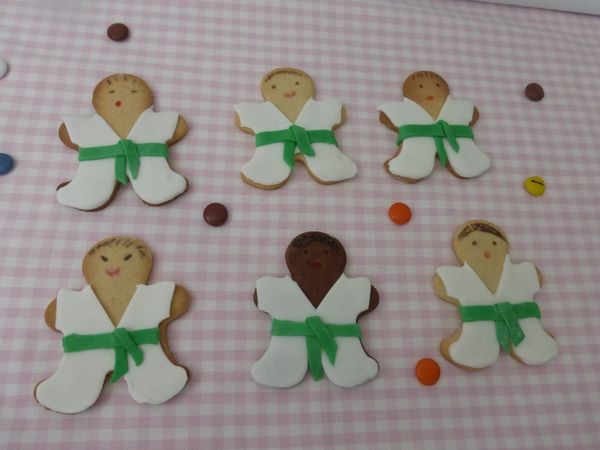 GALLETAS KARATE